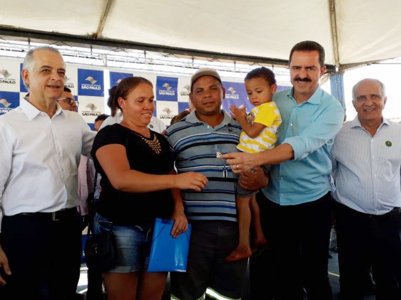 211 casas da CDHU são entregues em Pereira Barreto
