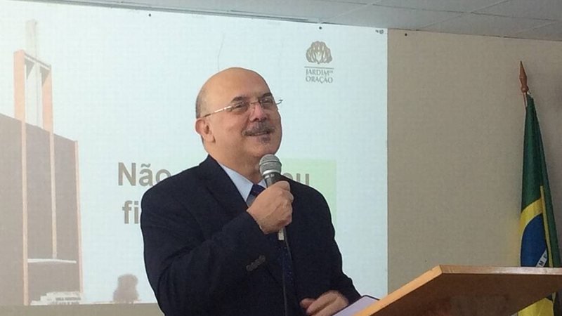 Bolsonaro anuncia Milton Ribeiro como novo ministro da Educação