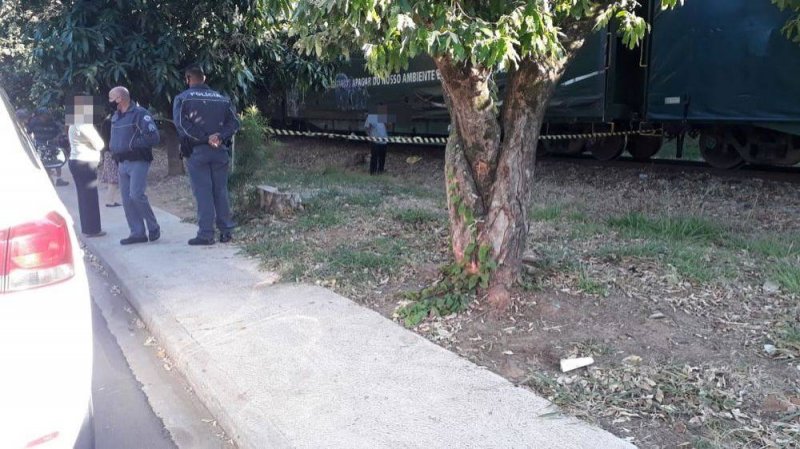 Mulher morre atropelada por trem em Guararapes