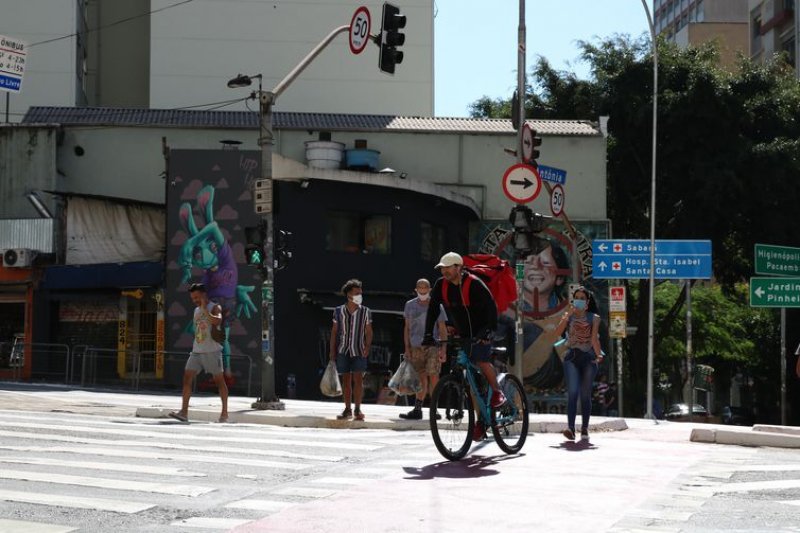 Estado de SP permite que lojas em locais da Fase Amarela abram por até 8 horas