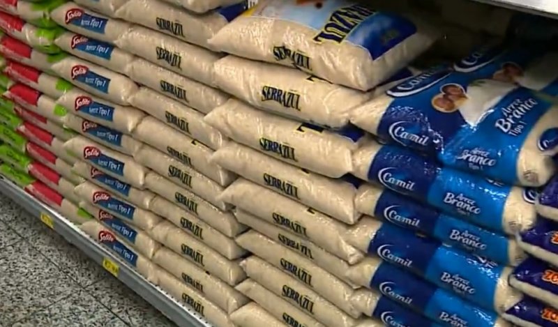 Supermercados limitam pacotes de arroz por cliente no interior de São Paulo