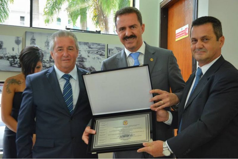 Deputado Itamar Borges recebe título de Cidadão Eldoradense