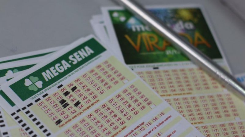 Mega-Sena: Ninguém acerta e prêmio acumula em R$ 45 milhões