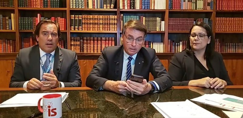Bolsonaro volta a ter conteúdo bloqueado pelo Instagram por informação falsa