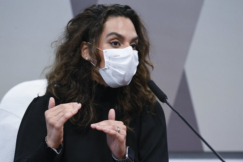 Luana: se kit covid fosse útil, não teríamos esse número de mortes